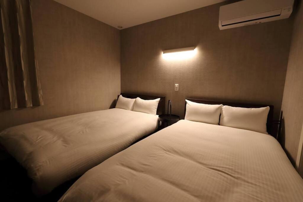 White Crystal Roomb Fukuoka  Exterior photo